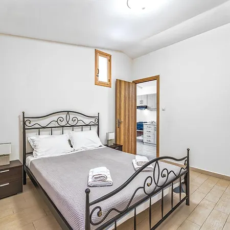 St. Harry'S Windmill Apartment Makris Gialos  Exterior photo