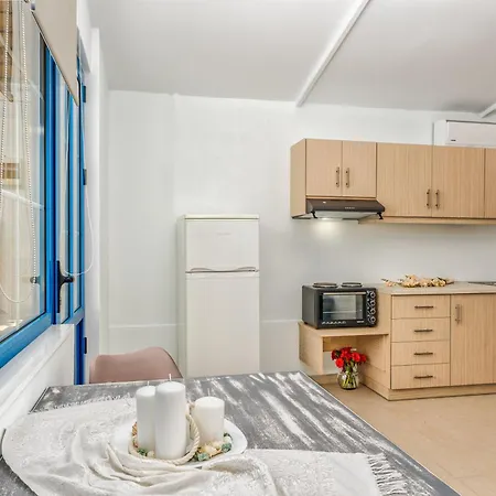 St. Harry'S Windmill Apartment Makris Gialos  Exterior photo
